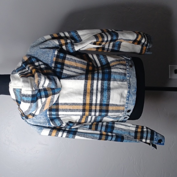 Denim & Plaid Hooded Jacket - Picture 3 of 7